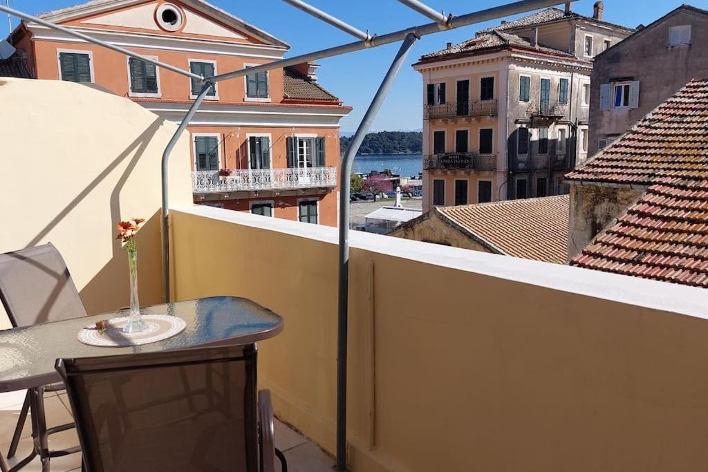 Old Port View Apartment, Διαμέρισμα Στο Κέντρο 2 Υπνοδωματίων Corfu  Eksteriør bilde