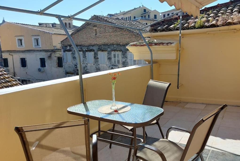 Old Port View Apartment, Διαμέρισμα Στο Κέντρο 2 Υπνοδωματίων Corfu  Eksteriør bilde